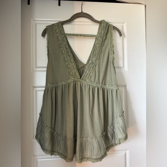 POL Blouse - Picture 3 of 3